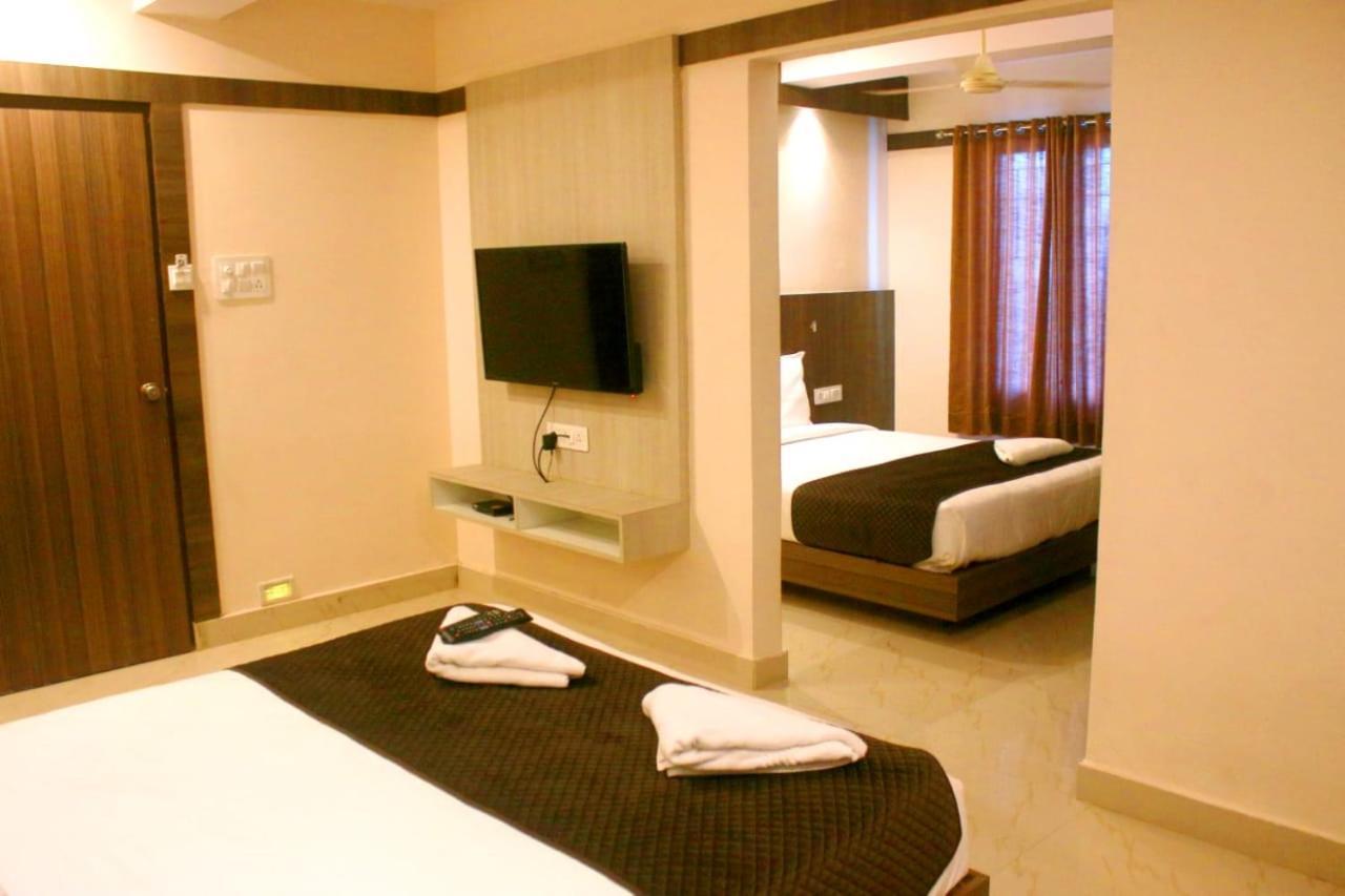 Hotel Sakura Inn Hosūr Εξωτερικό φωτογραφία