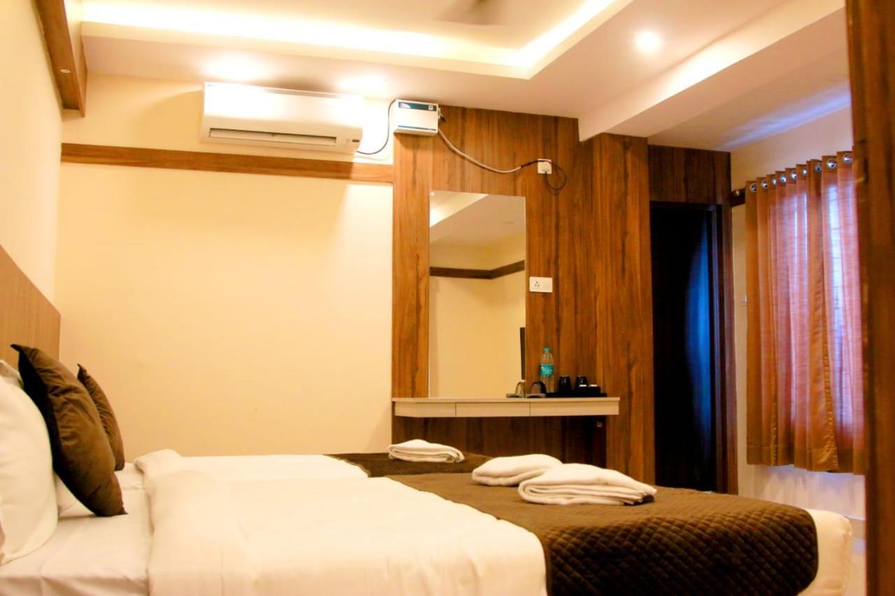 Hotel Sakura Inn Hosūr Εξωτερικό φωτογραφία